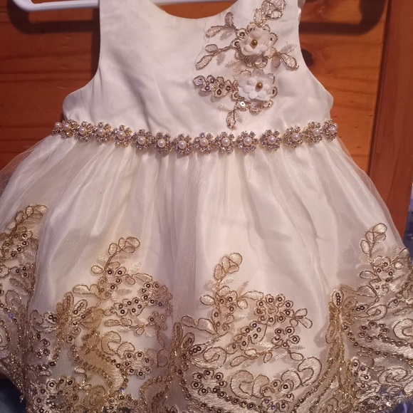 Just used one time it’s like new - Picture 2 of 2